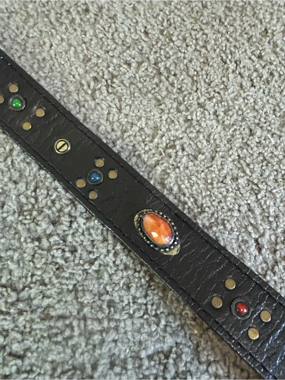 Vintage Tooled Leather Cabochon 10-Paise Carnelian Jade Gemstone India Boho M